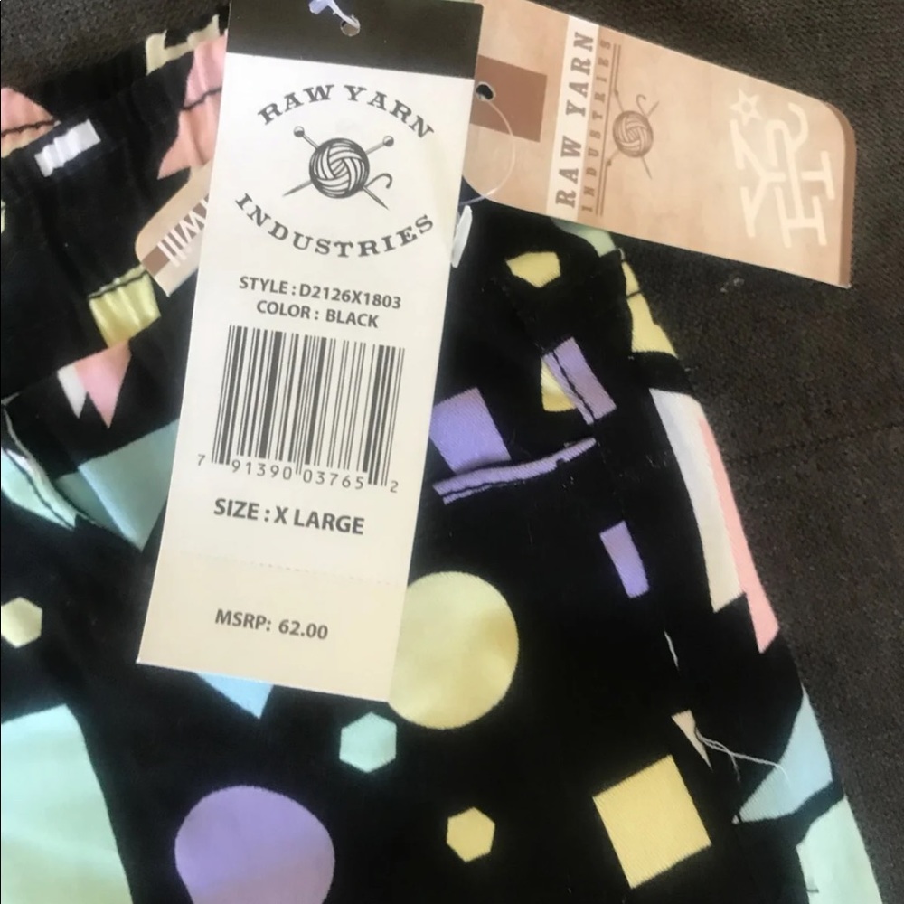 Raw yarn print shorts - Picture 3 of 6
